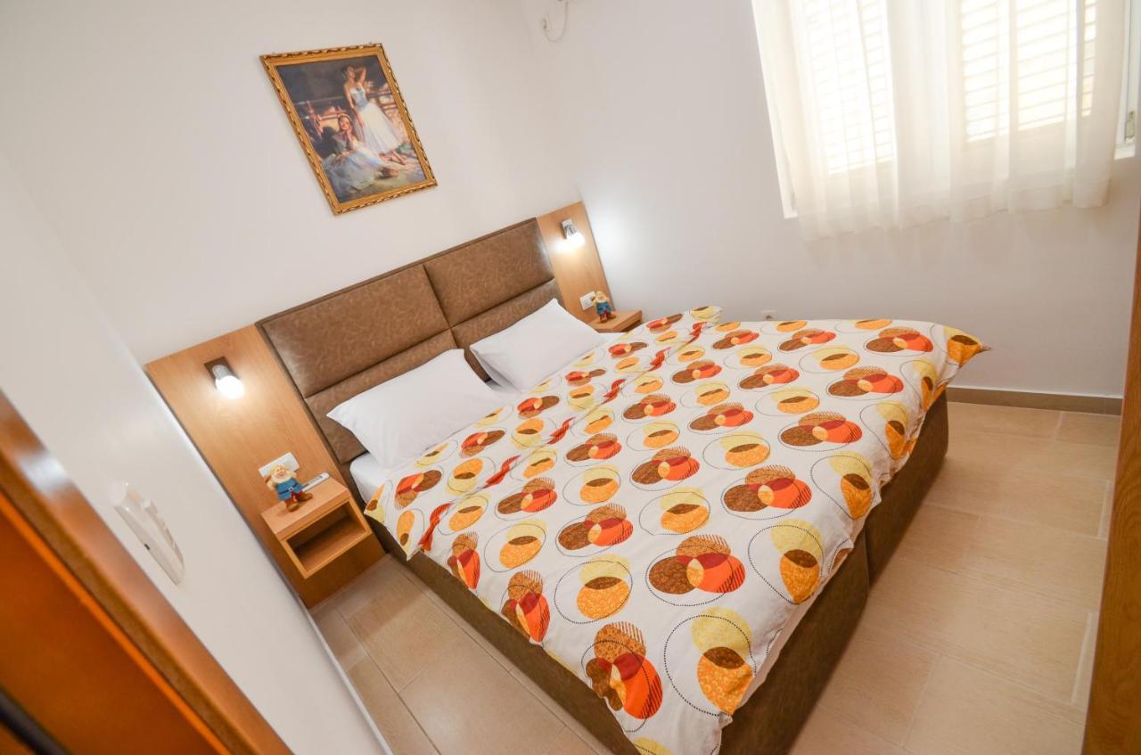 Apartments Ivanovic Будва Екстер'єр фото