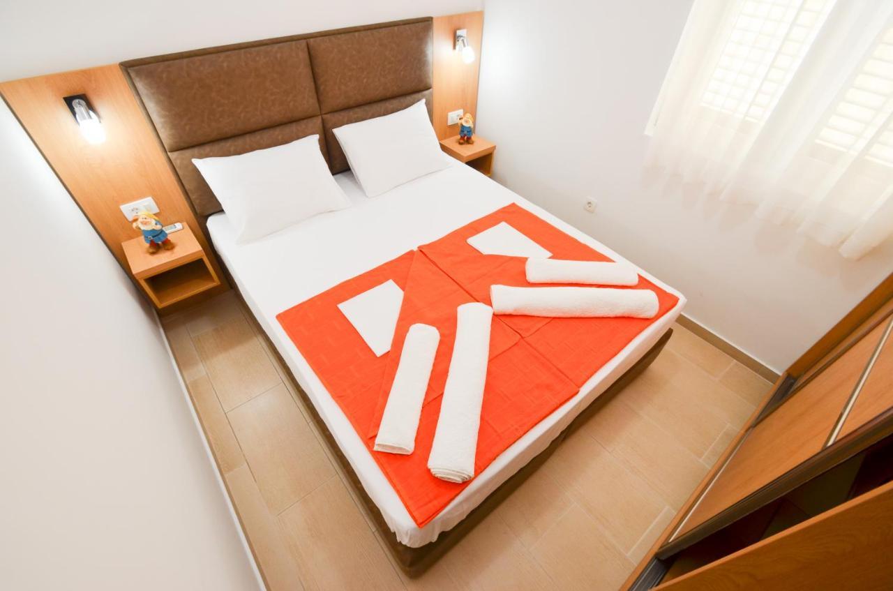 Apartments Ivanovic Будва Екстер'єр фото