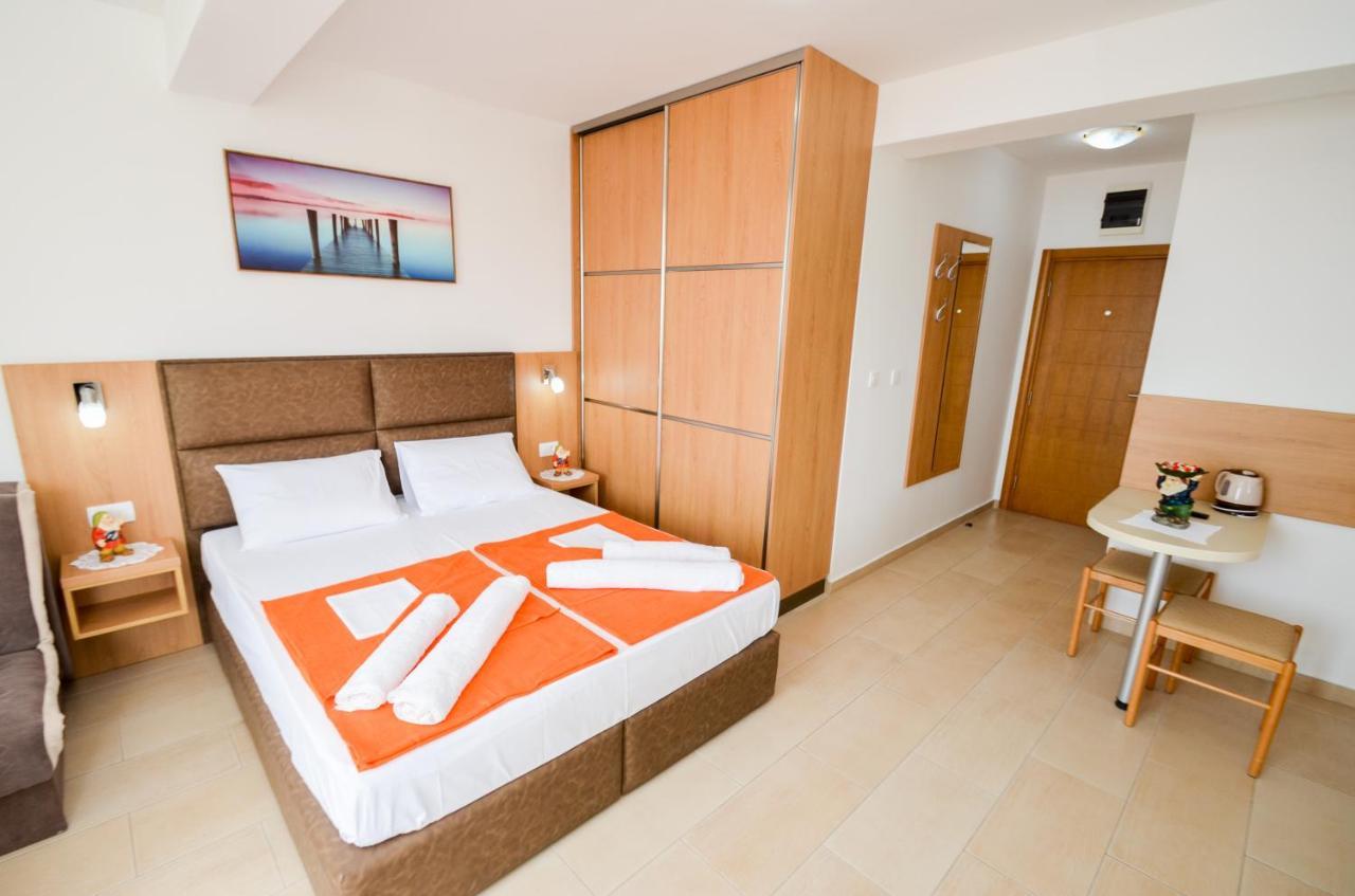 Apartments Ivanovic Будва Екстер'єр фото