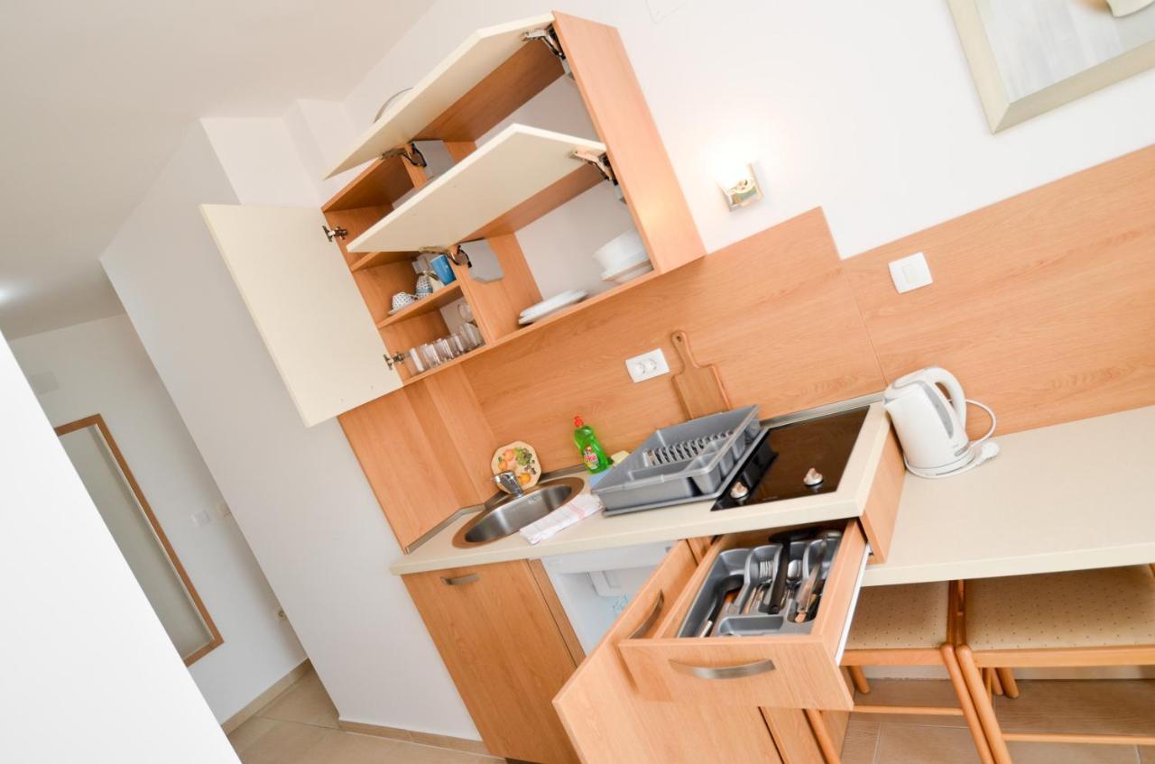 Apartments Ivanovic Будва Екстер'єр фото